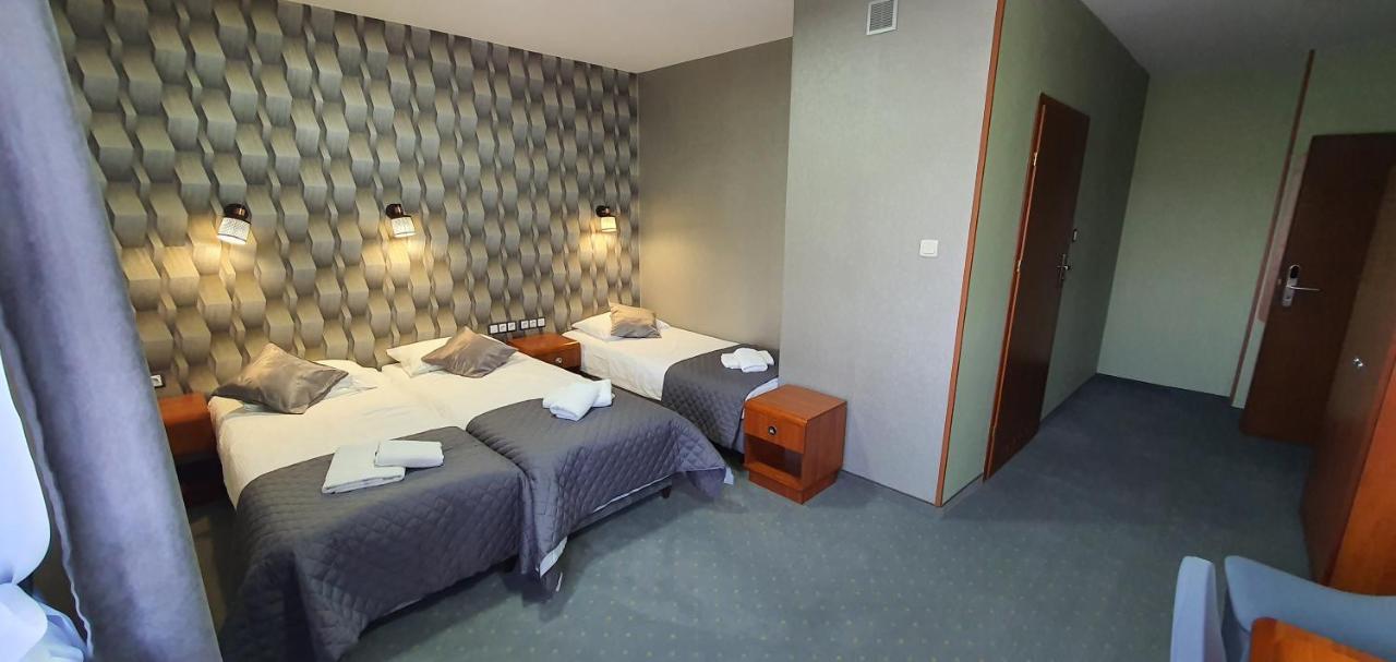Jozefow na Wisla Hotel Bursztynowy מראה חיצוני תמונה