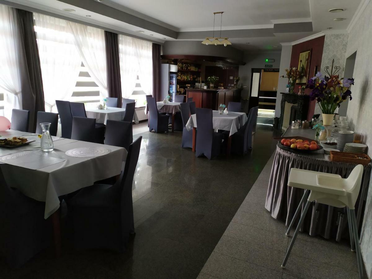 Jozefow na Wisla Hotel Bursztynowy מראה חיצוני תמונה