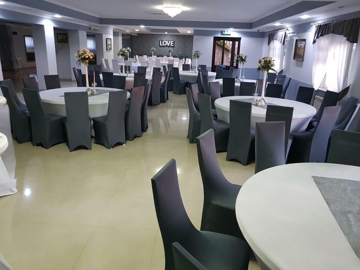 Jozefow na Wisla Hotel Bursztynowy מראה חיצוני תמונה