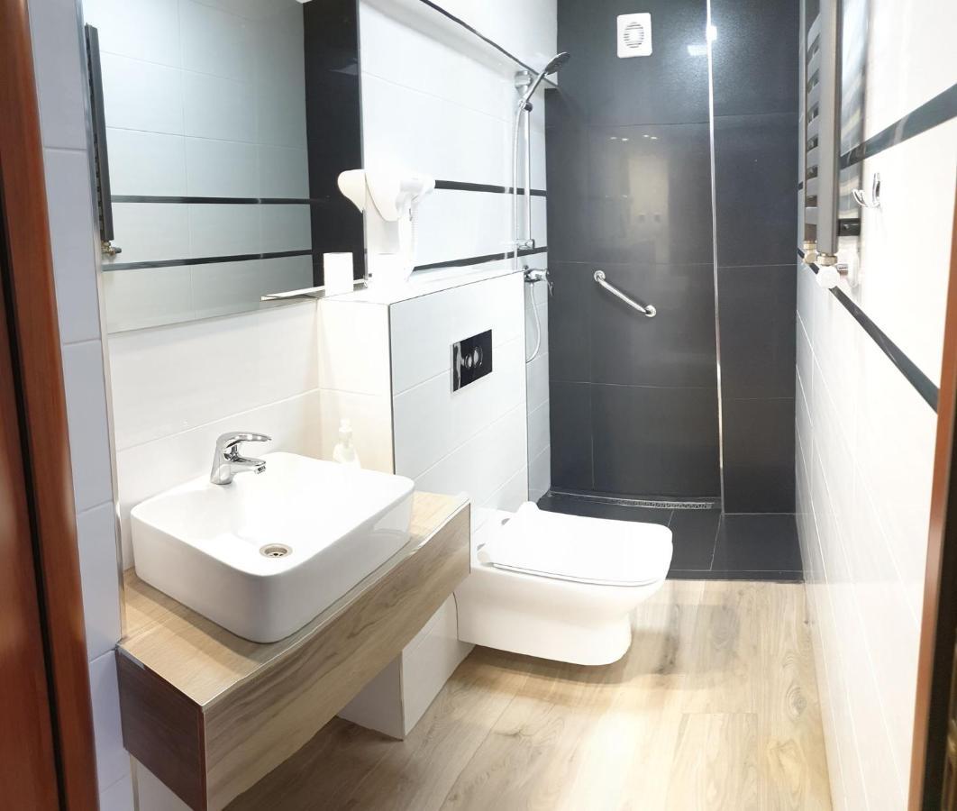 Jozefow na Wisla Hotel Bursztynowy מראה חיצוני תמונה